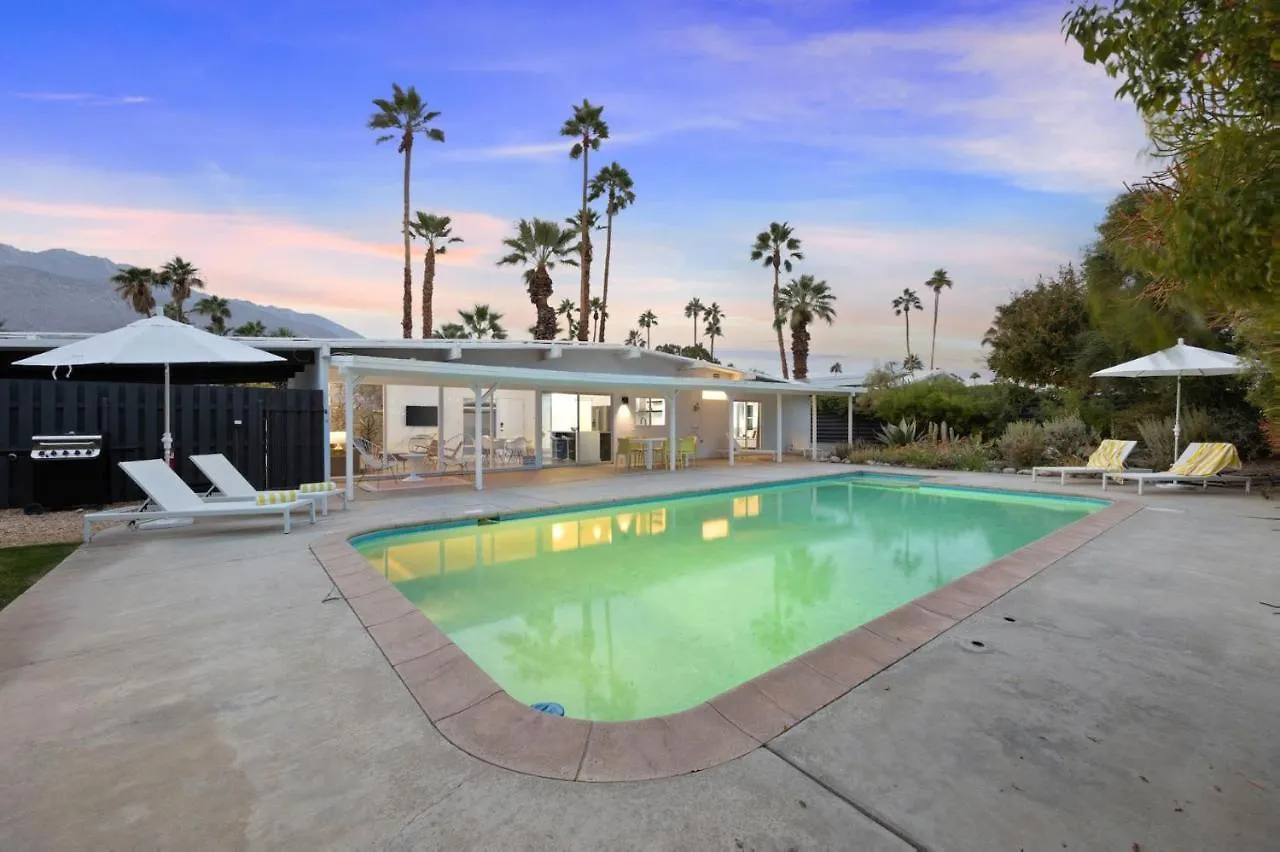 Cosmic Sunset Villa Palm Springs